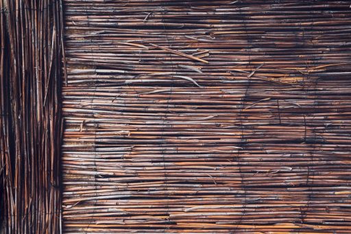 utiliser de la paille pour une maison à insectes